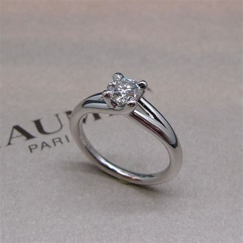 bague de chaumet platine.